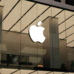 How Apple Crushed the Phone Industry